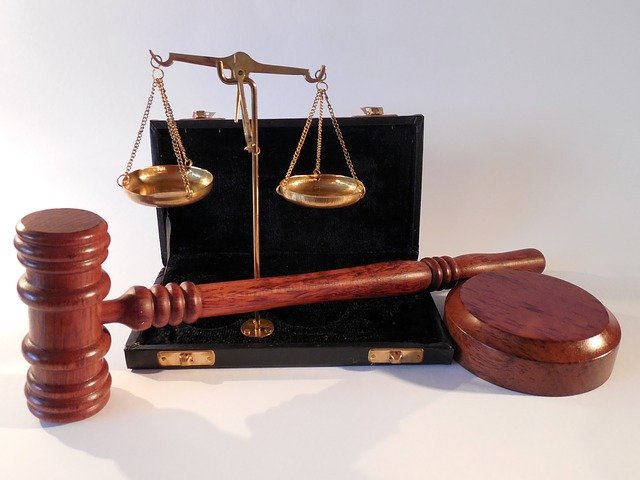 W czym zdoła nam pomóc radca prawny? W których rozprawach i w jakich kompetencjach prawa wspomoże nam radca prawny?